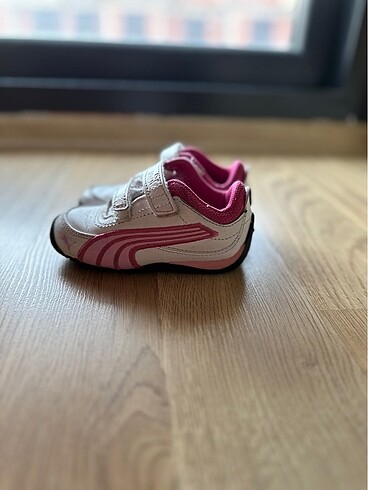21 Beden beyaz Renk Puma cocuk