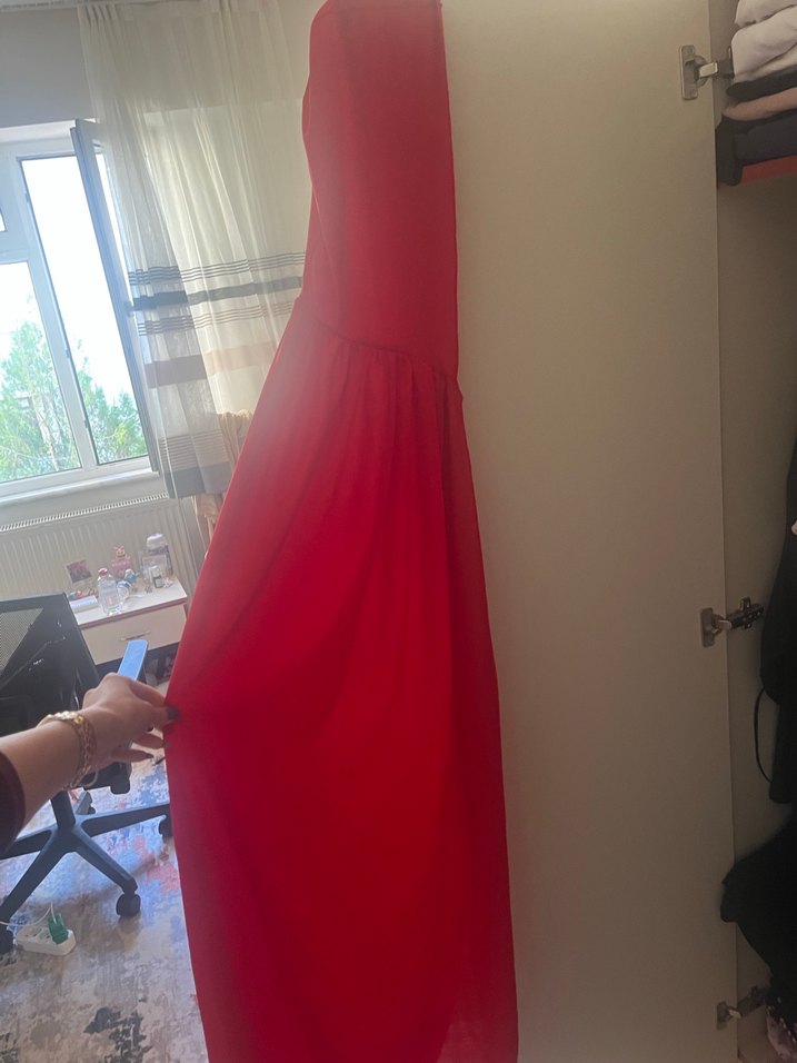 Kırmızı Pelerin - Görsel 2