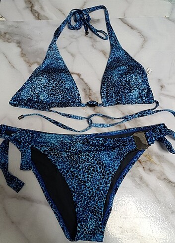 Calvin Klein bikini takım