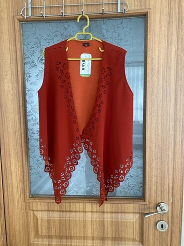 Kiremit rengi yelek