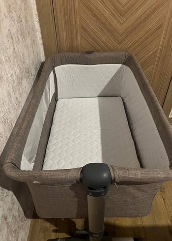 Beden gri Renk Baby Plus anne yanı Bebek Beşiği