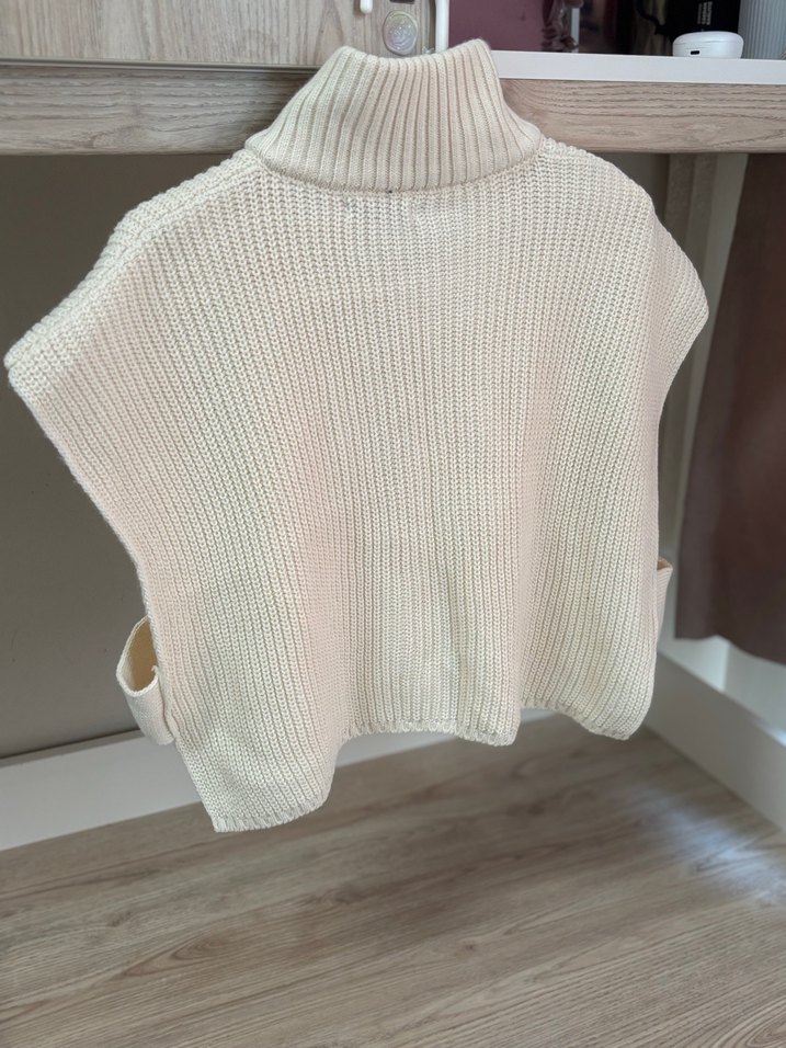 Bej Kısa Yarım Fermuarlı Boğazlı Triko Süveter - Görsel 4