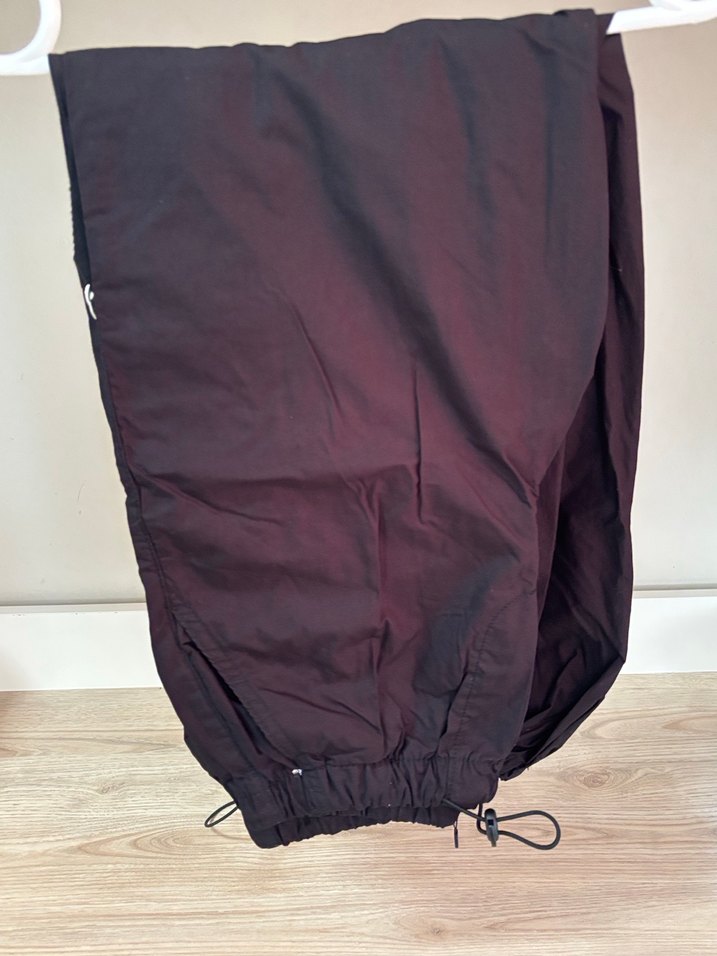 Siyah Bel Detaylı Midi Kadın Kumaş Pantolon - Görsel 2