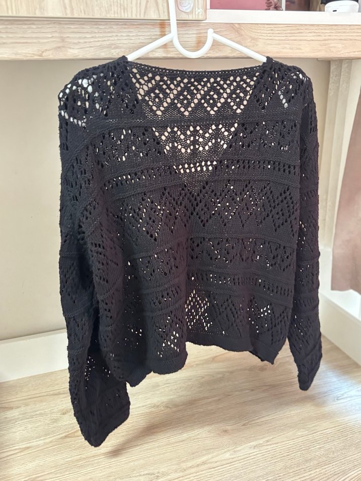 Siyah V Yaka Örgü Kadın Kazak - Görsel 2