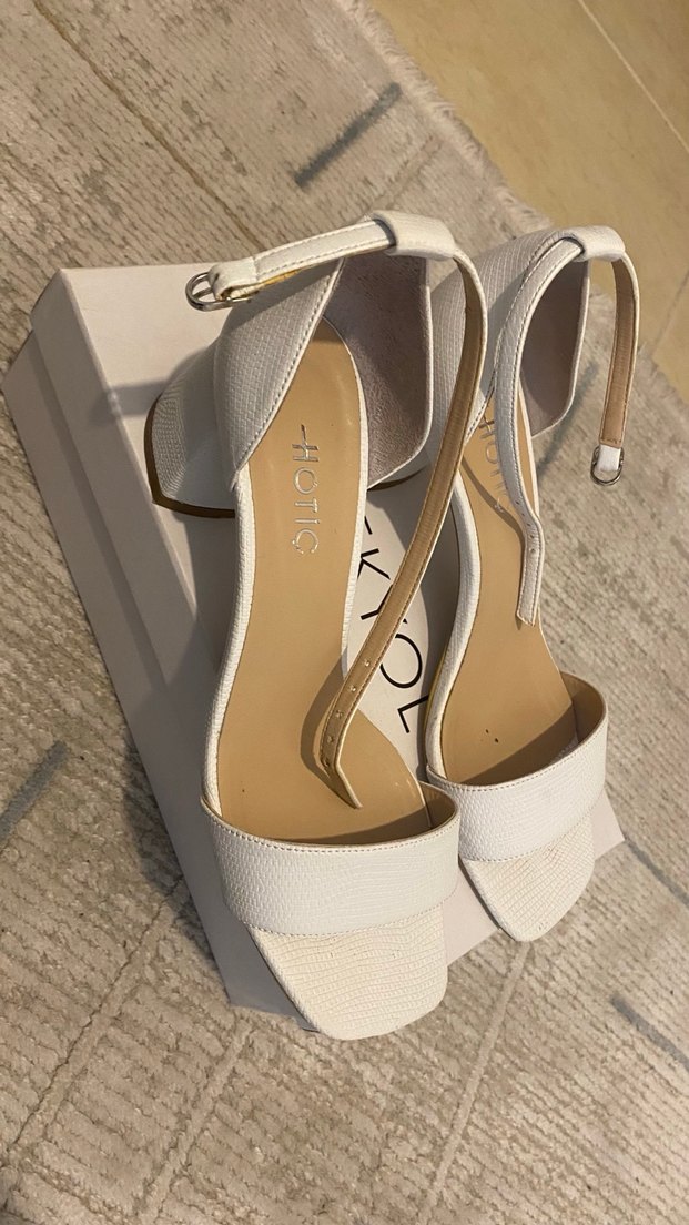 Beyaz Kemerli Topuklu Kadın Ayakkabı - Görsel 2