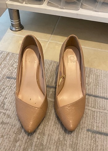 Bej Yılan Desenli Bağcıklı Stiletto - Görsel 2