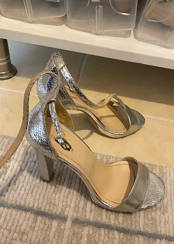 Gümüş Renkli Yılan Desenli Stiletto - Görsel 2