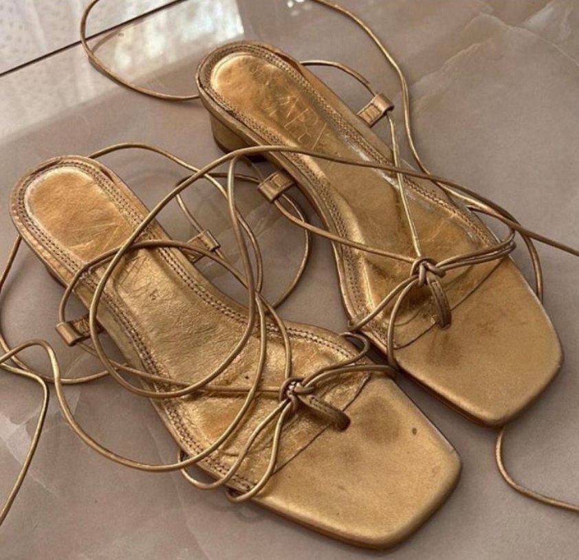 Altın Renkli Deri Topuklu Kadın Sandalet - Görsel 2