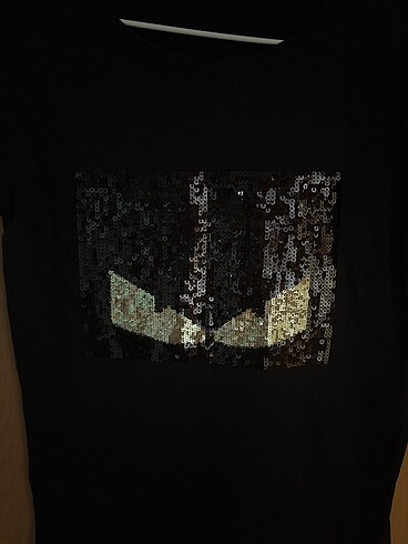 s Beden Siyah pullu t shirt