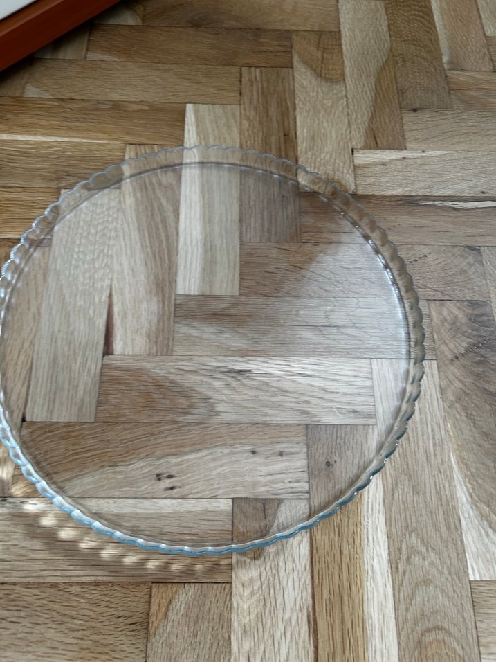 Cam Kapaklı Yuvarlak Kek Tabağı - Görsel 3