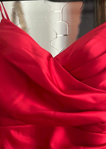 Kırmızı Drapeli Uzun Abiye Elbise - Görsel 2