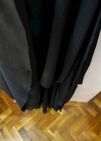 Siyah Pilili V Yakalı Straplez Midi Elbise - Görsel 8