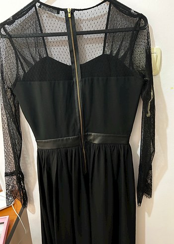 Siyah Pilili V Yakalı Straplez Midi Elbise - Görsel 3