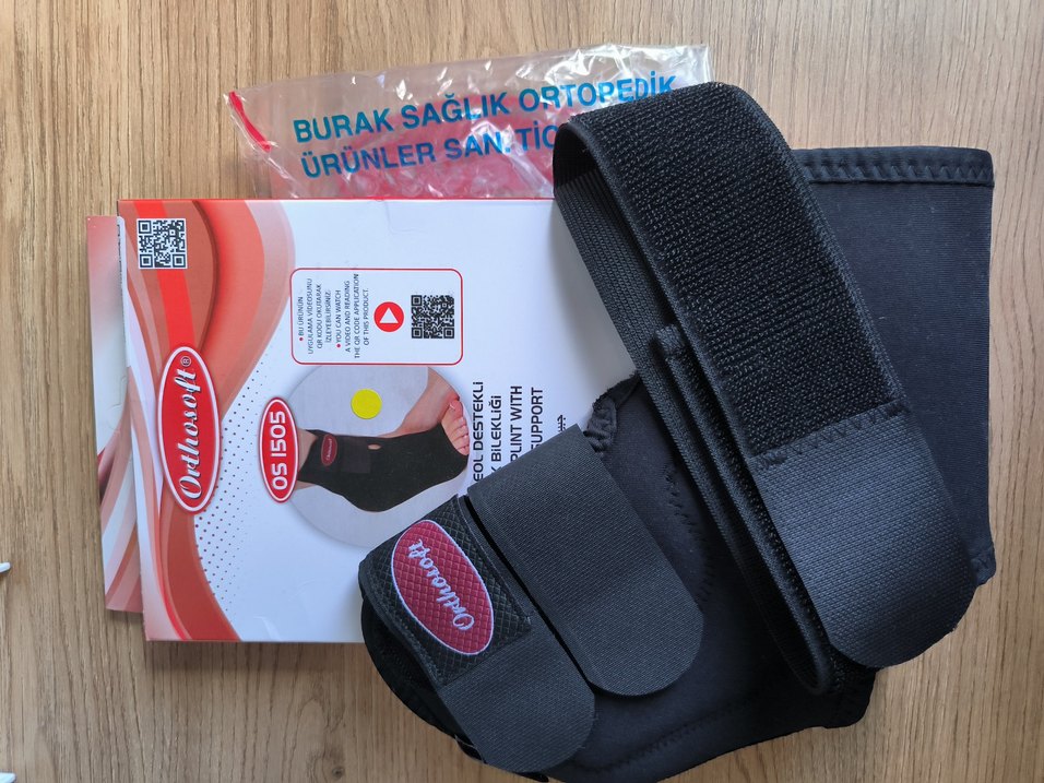 Orthosoft Siyah Ayak Bilekliği Velcro Destek - Görsel 4