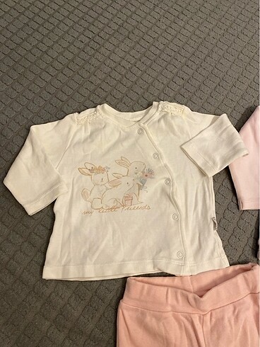 HelloBaby 6 9 ay pijama takımı ve şapkalı üst