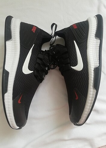 38 Beden siyah Renk Nike swift bağcıksız spor ayakkabı 