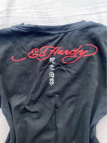 l Beden Ed Hardy Baby Tee Crop