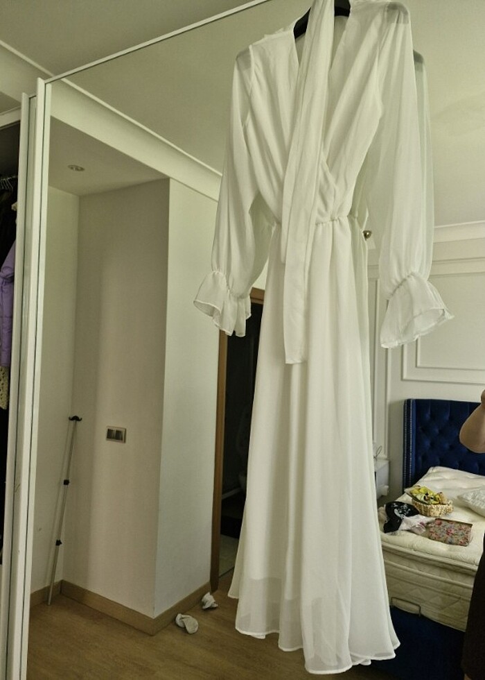 Beyaz sifon elbise - Görsel 2