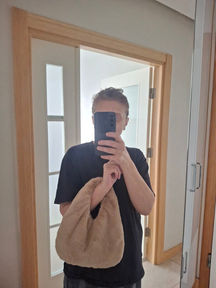 Bej Kürklü Kadın El Çantası - Görsel 4