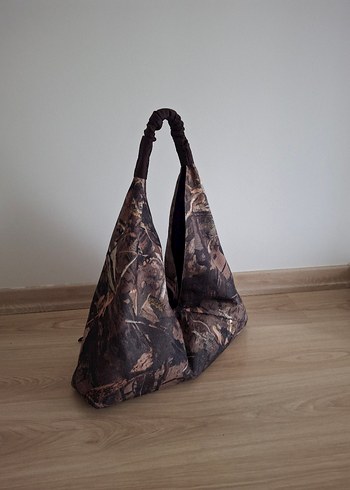 Çift Taraflı Üçgen Çanta ##elemeği - Görsel 8