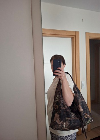 Çift Taraflı Üçgen Çanta ##elemeği - Görsel 5