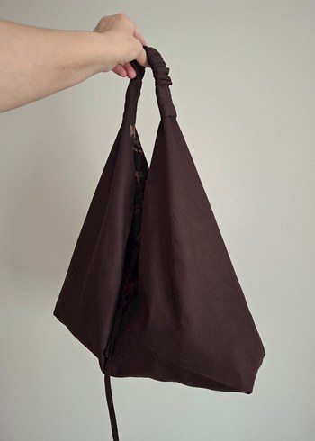 Çift Taraflı Üçgen Çanta ##elemeği - Görsel 6