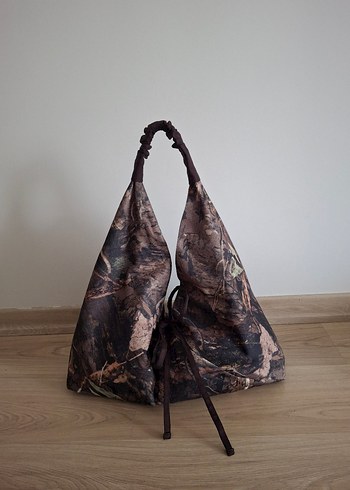 Çift Taraflı Üçgen Çanta ##elemeği - Görsel 9