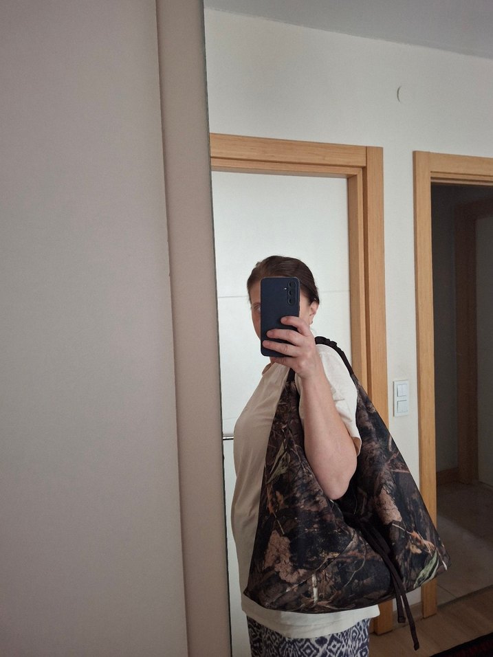 Çift Taraflı Üçgen Çanta ##elemeği - Görsel 5