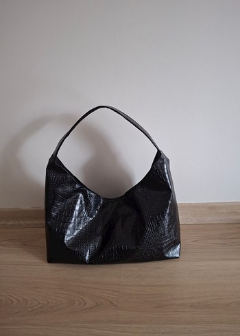 Siyah Deri Yılan Desenli Tokalı Kadın Çanta - Görsel 3