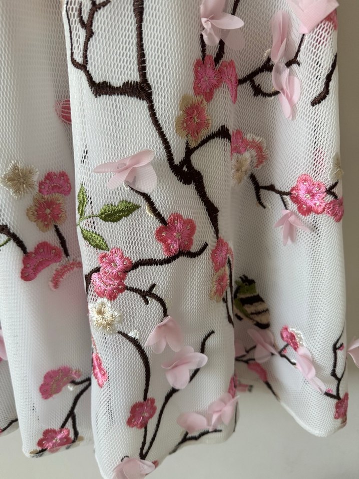 Dantel ve Nakış Detaylı Beyaz Midi Elbise - Görsel 3