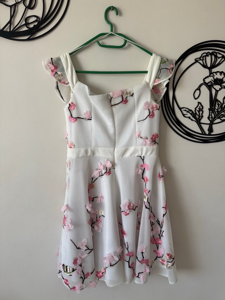 Dantel ve Nakış Detaylı Beyaz Midi Elbise - Görsel 4