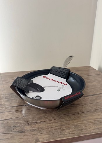 KitchenAid Siyah Tava 24 cm - Görsel 2