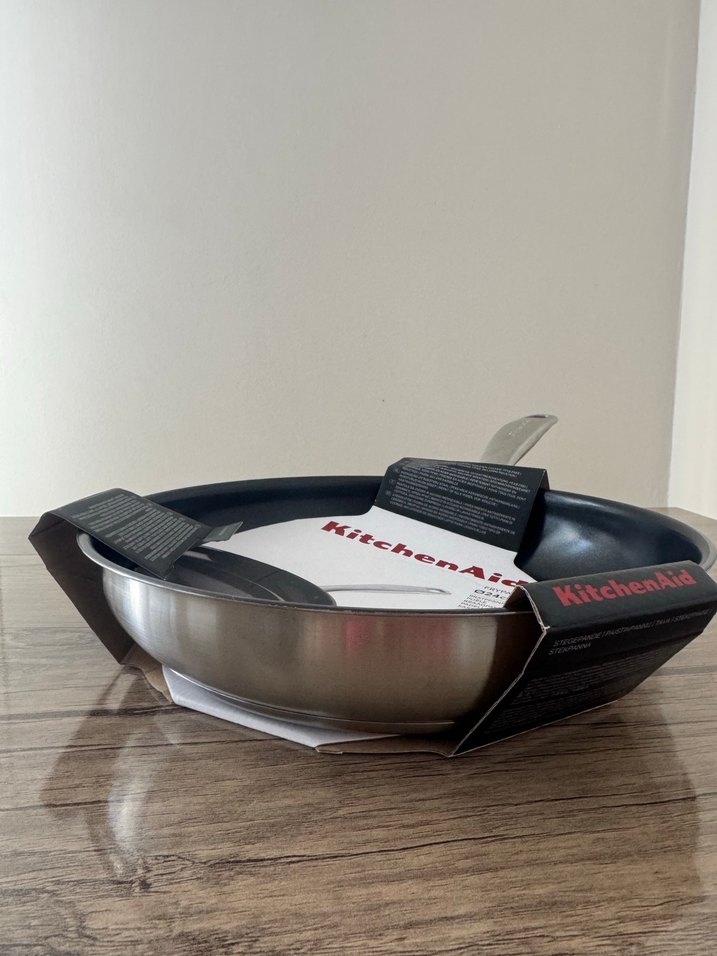 KitchenAid Siyah Tava 24 cm - Görsel 3