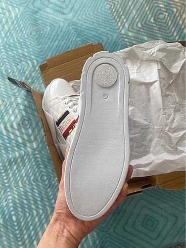 39 Beden beyaz Renk Versace ayakkabı