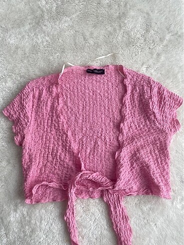 Quzu Pembe büstiyer