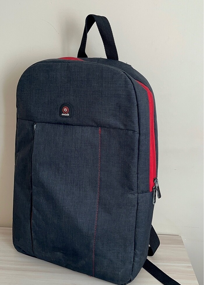 Mack bilgisayar çantası - Görsel 2