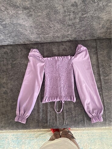 Lila crop