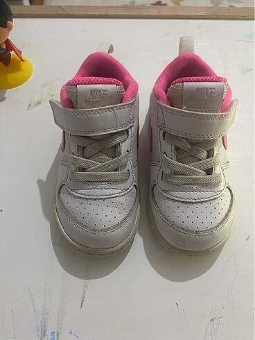 23 Beden beyaz Renk Nike Court Borough