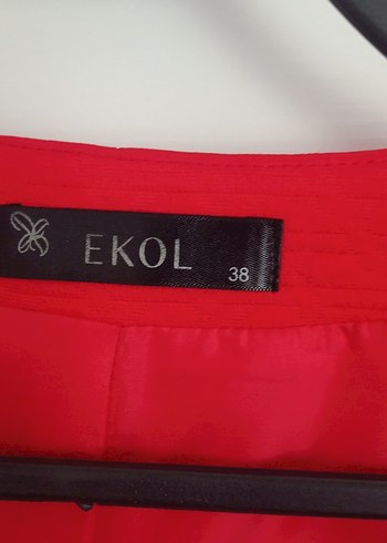 Düğmeli Kırmızı ekol ceket - Görsel 3