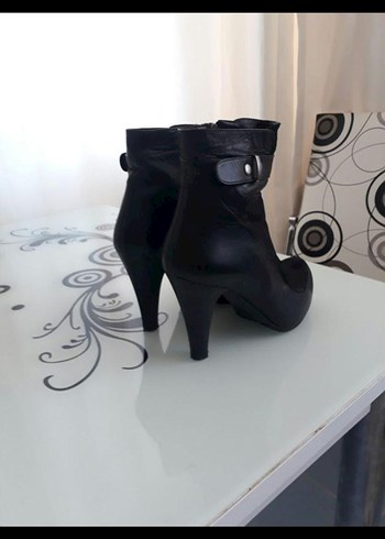 Siyah Süet Platform Topuklu Bağcıklı Bot - Görsel 2