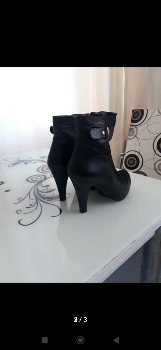 Siyah Süet Platform Topuklu Bağcıklı Bot - Görsel 2