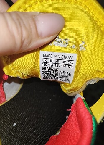 28 Beden sarı Renk Adidas lego serisi 28.5 numara