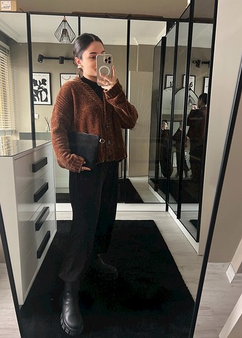 Dilvin Düğmeli Kahverengi Kadın Midi Hırka - Görsel 4