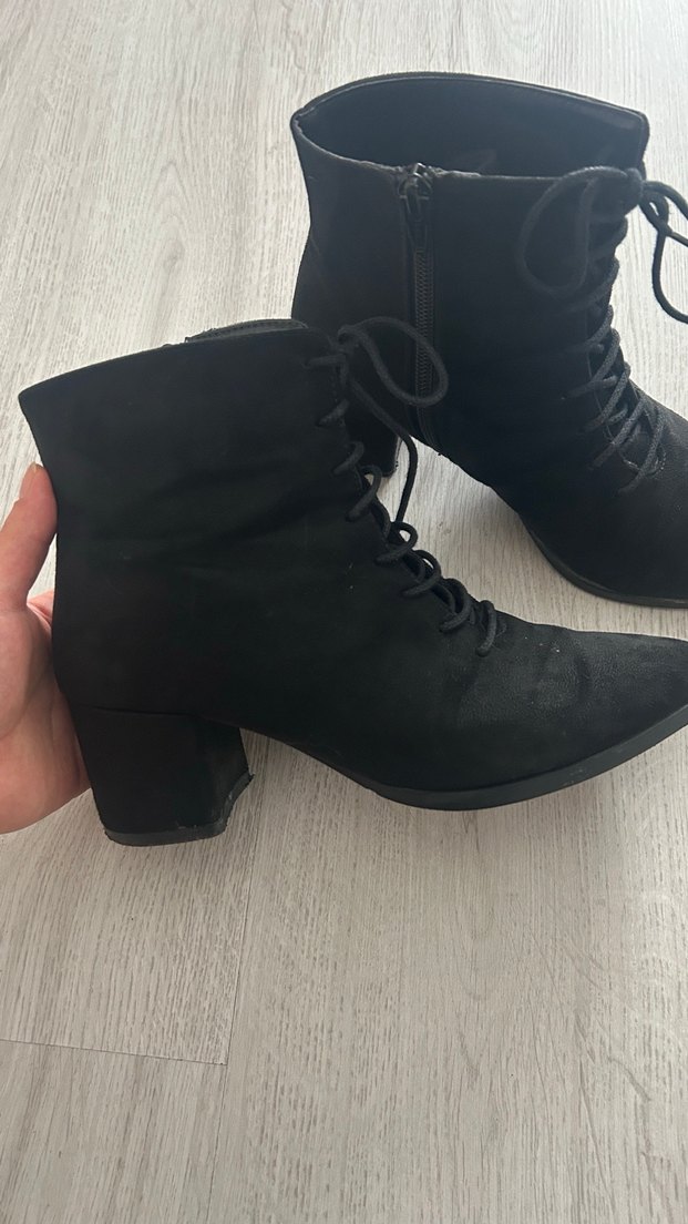 Siyah Süet Bağcıklı Stiletto Topuklu Bot - Görsel 3