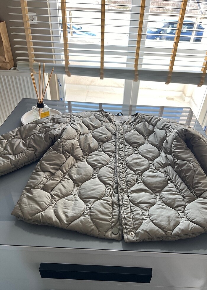 Şişme mont - Görsel 3