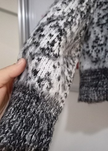 Düğmeli Gri Uzun Örgü Kadın Hırka - Görsel 4