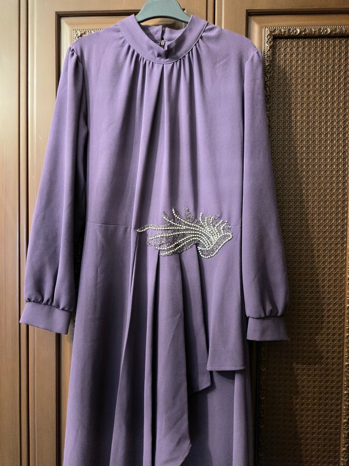 Mor Tesettür Drape İşlemeli Abiye Elbise - Görsel 4