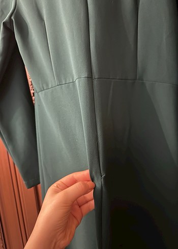 Koyu Yeşil Drapeli Tesettür Abiye - Görsel 6