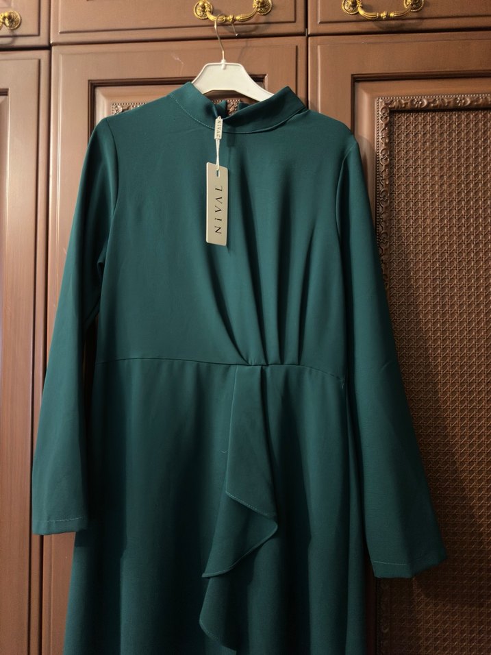 Koyu Yeşil Drapeli Tesettür Abiye - Görsel 3