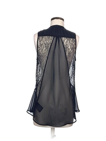 l Beden Guess Bluz %70 İndirimli.